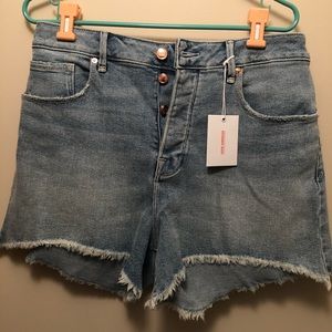 Good American the bombshell high waisted short